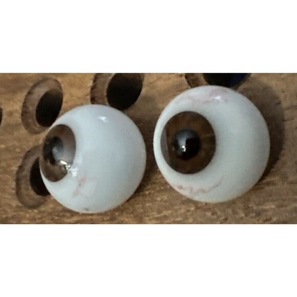 Doll Eyes 22 mm Solid Glass Round Shaped in Brown By Playhouse - Picture 3 of 6